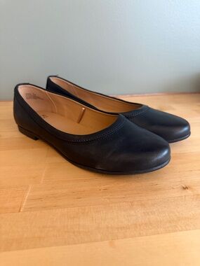 Frye & Co Rivka Black Leather Ballet Flats Size 7M Classic Slip-On